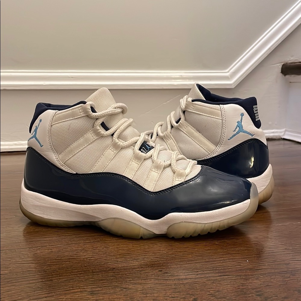 Air Jordan 11 Retro Sneakers Win like 82